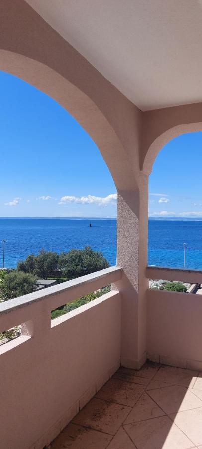 Velun Apartmani Luaran gambar