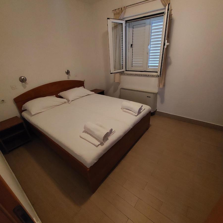 Velun Apartmani Luaran gambar
