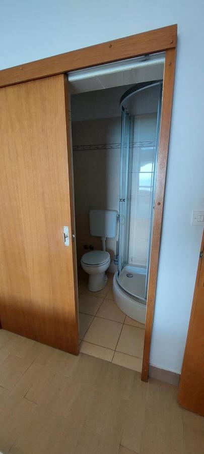Velun Apartmani Luaran gambar