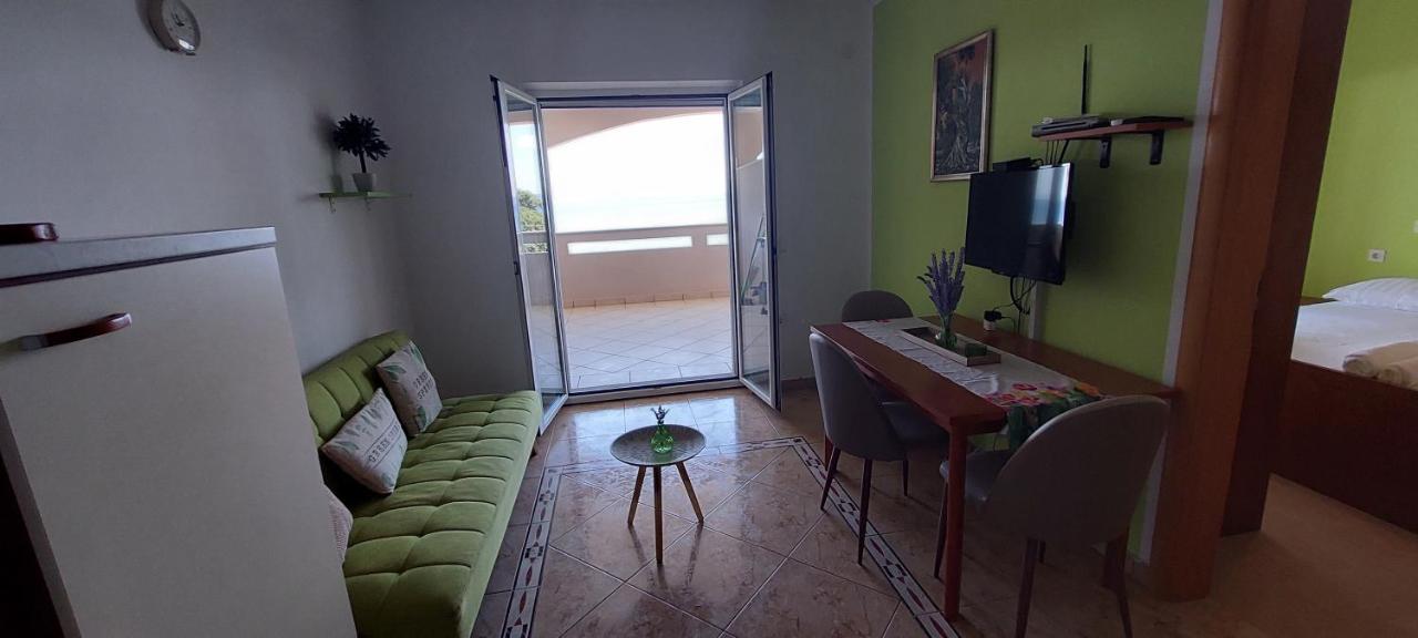 Velun Apartmani Luaran gambar
