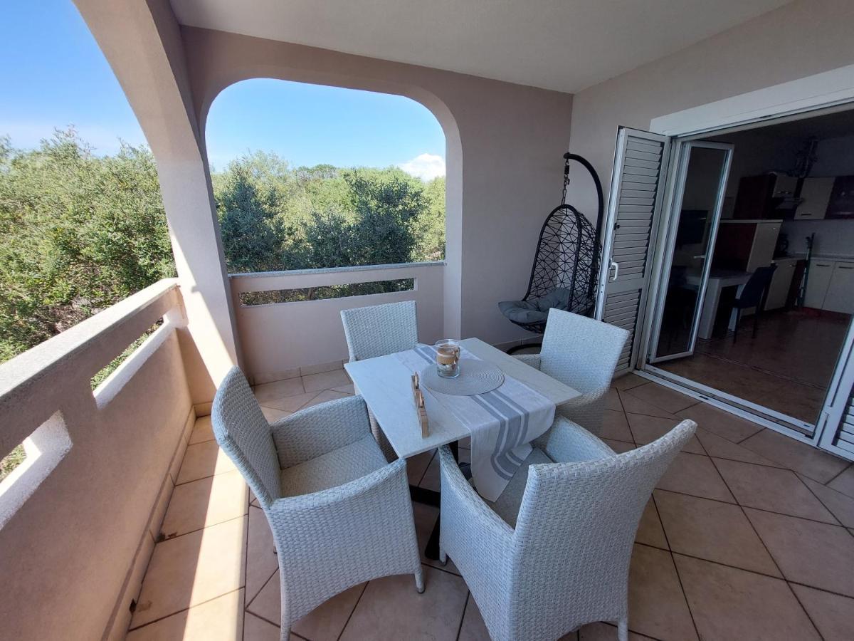 Velun Apartmani Luaran gambar